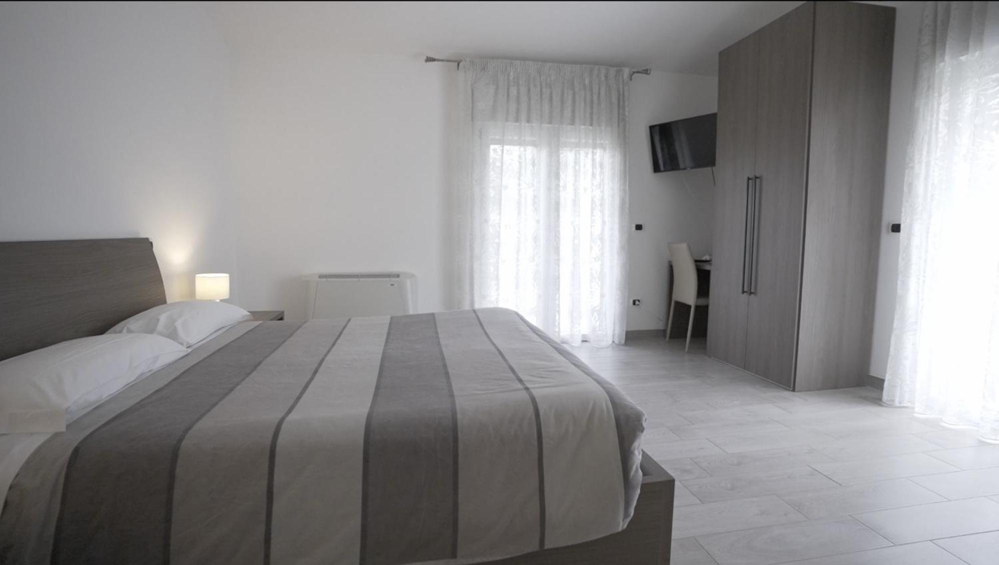 Arco Dei Sogni Bed&Breakfast Celano Esterno foto